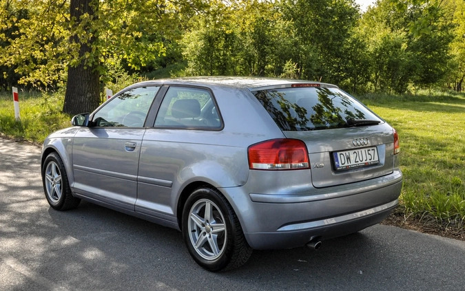 Audi A3 cena 9900 przebieg: 177000, rok produkcji 2003 z Wieluń małe 56